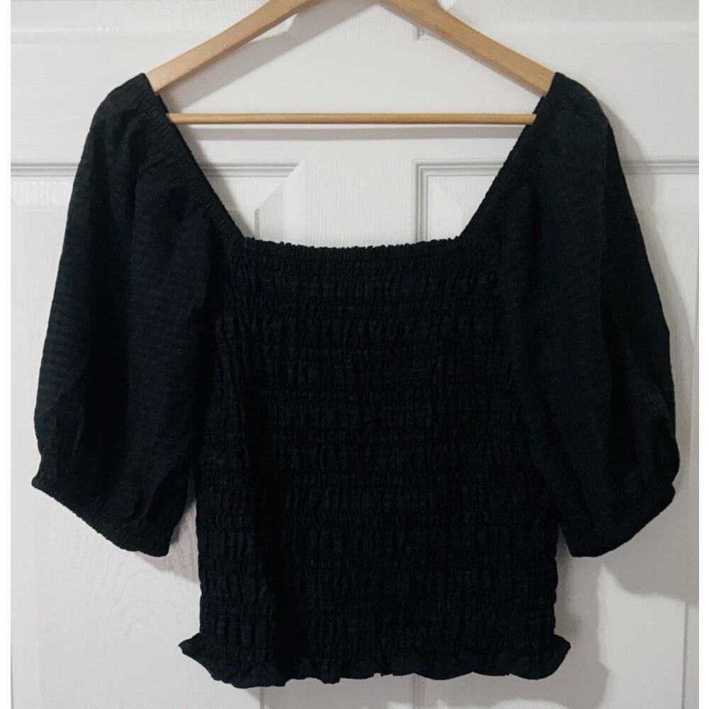 Old NavyโWomen's Large Black Smocked Front Puffy Sleeves Shirt